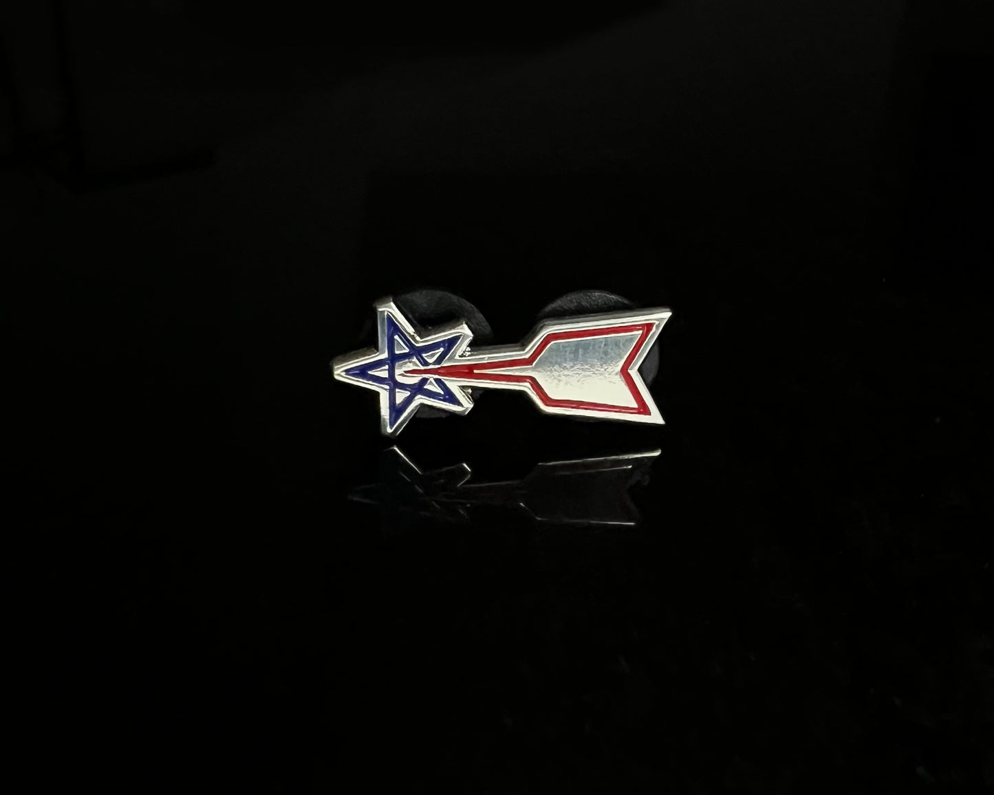 SSSP Communicator Badge Pin, Ultraman