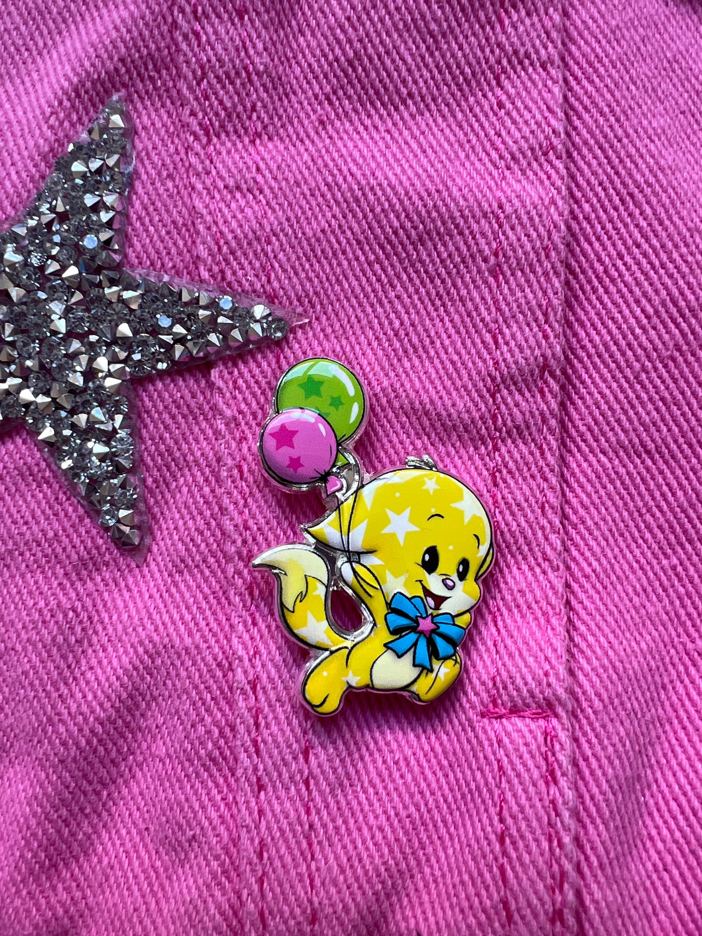 25th Anniversary Kacheek Pin, Neopets