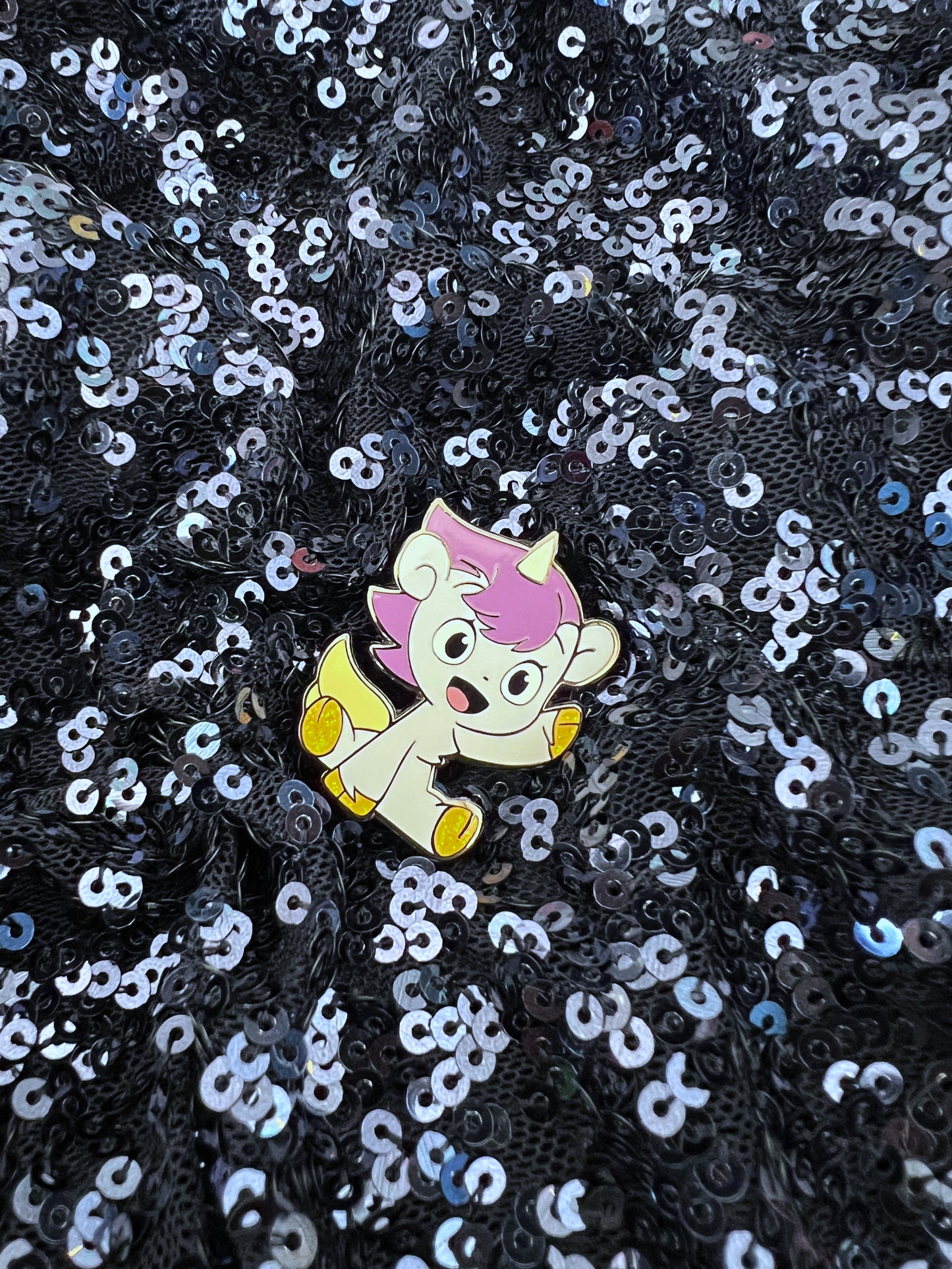 Unico Pin, Unico