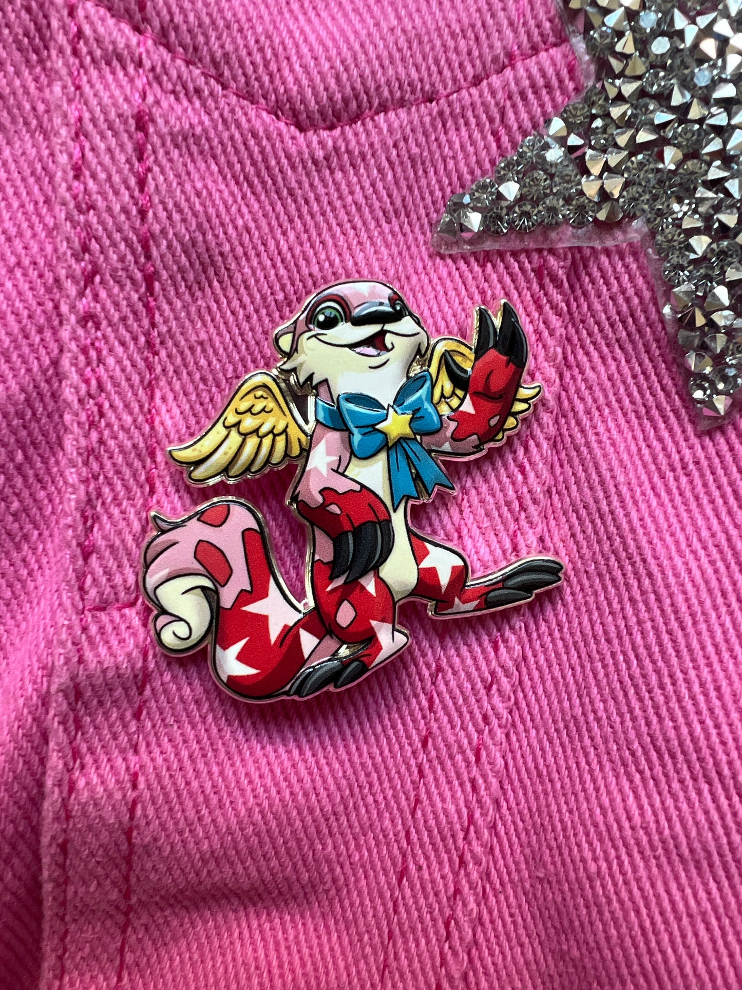 25th Anniversary Lutari Pin, Neopets